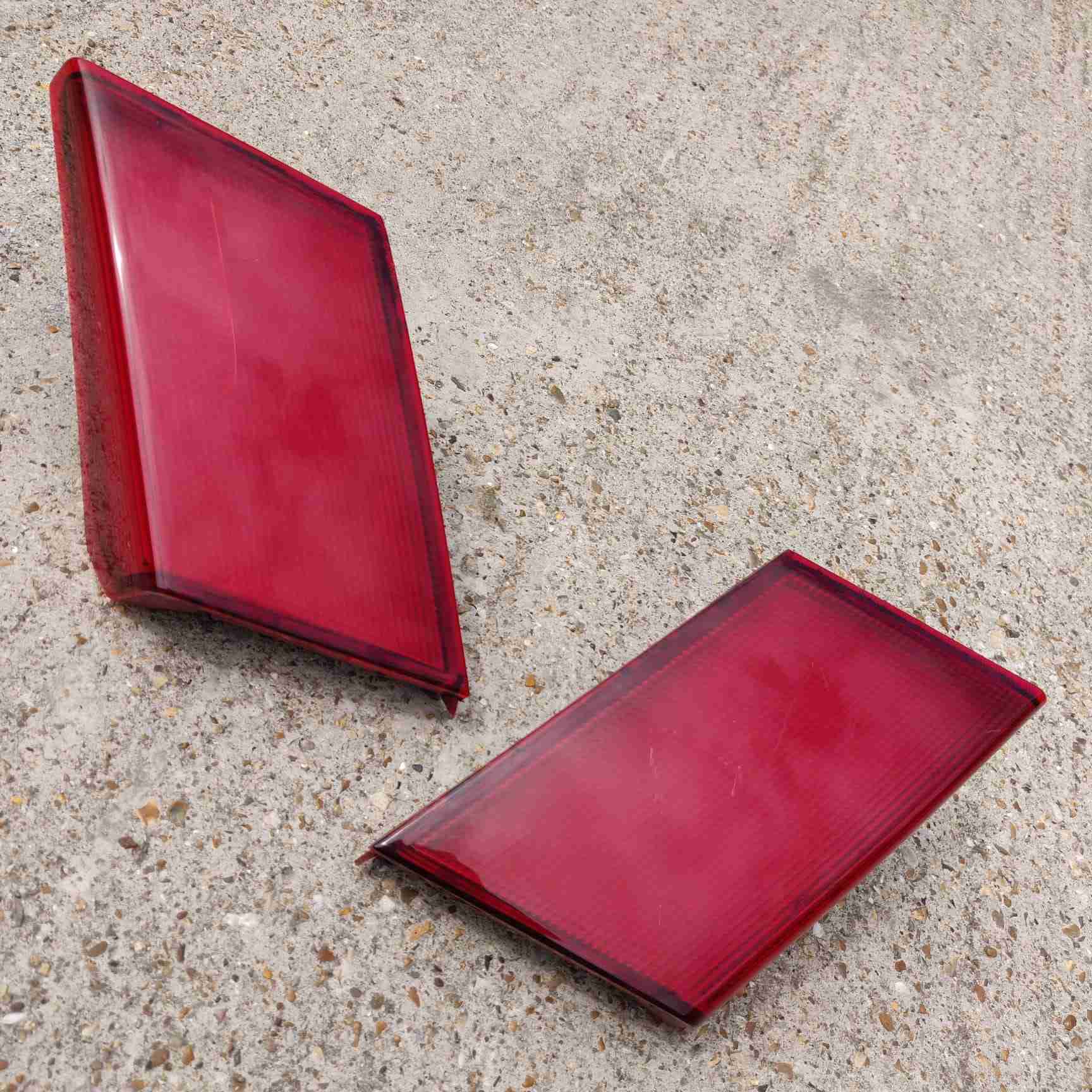 Mitsubishi Evo 4 – OEM Rear End Panel Garnish Reflectors